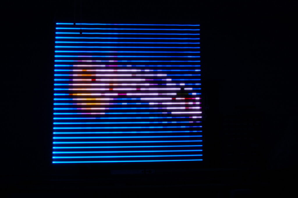 Jellyfish-Made-By-Light-Painting-Machine